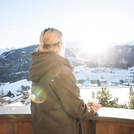 Naturlodge Ladis Ehemals Alpenlodge Alexander Inklusive Sommer Bergbahnticket Bagian luar foto