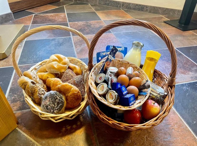Naturlodge Ladis Ehemals Alpenlodge Alexander Inklusive Sommer Bergbahnticket Bagian luar foto
