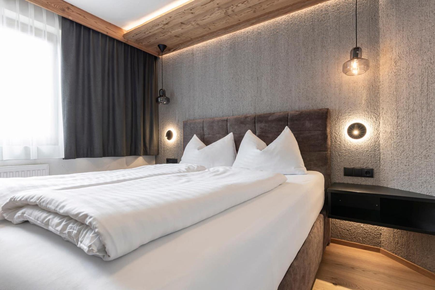 Naturlodge Ladis Ehemals Alpenlodge Alexander Inklusive Sommer Bergbahnticket Bagian luar foto