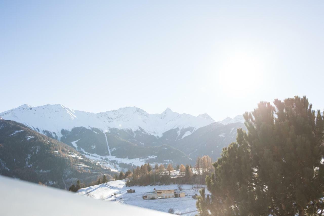 Naturlodge Ladis Ehemals Alpenlodge Alexander Inklusive Sommer Bergbahnticket Bagian luar foto