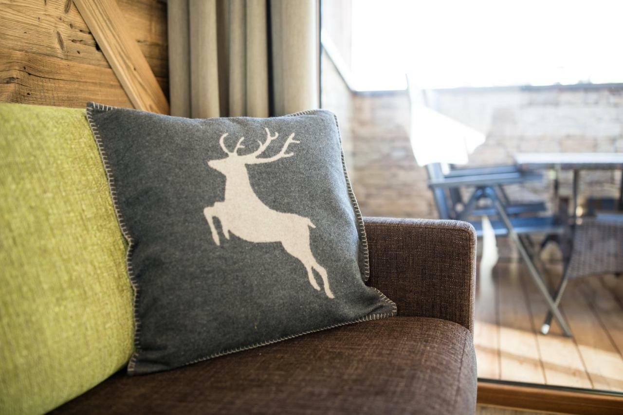 Naturlodge Ladis Ehemals Alpenlodge Alexander Inklusive Sommer Bergbahnticket Bagian luar foto