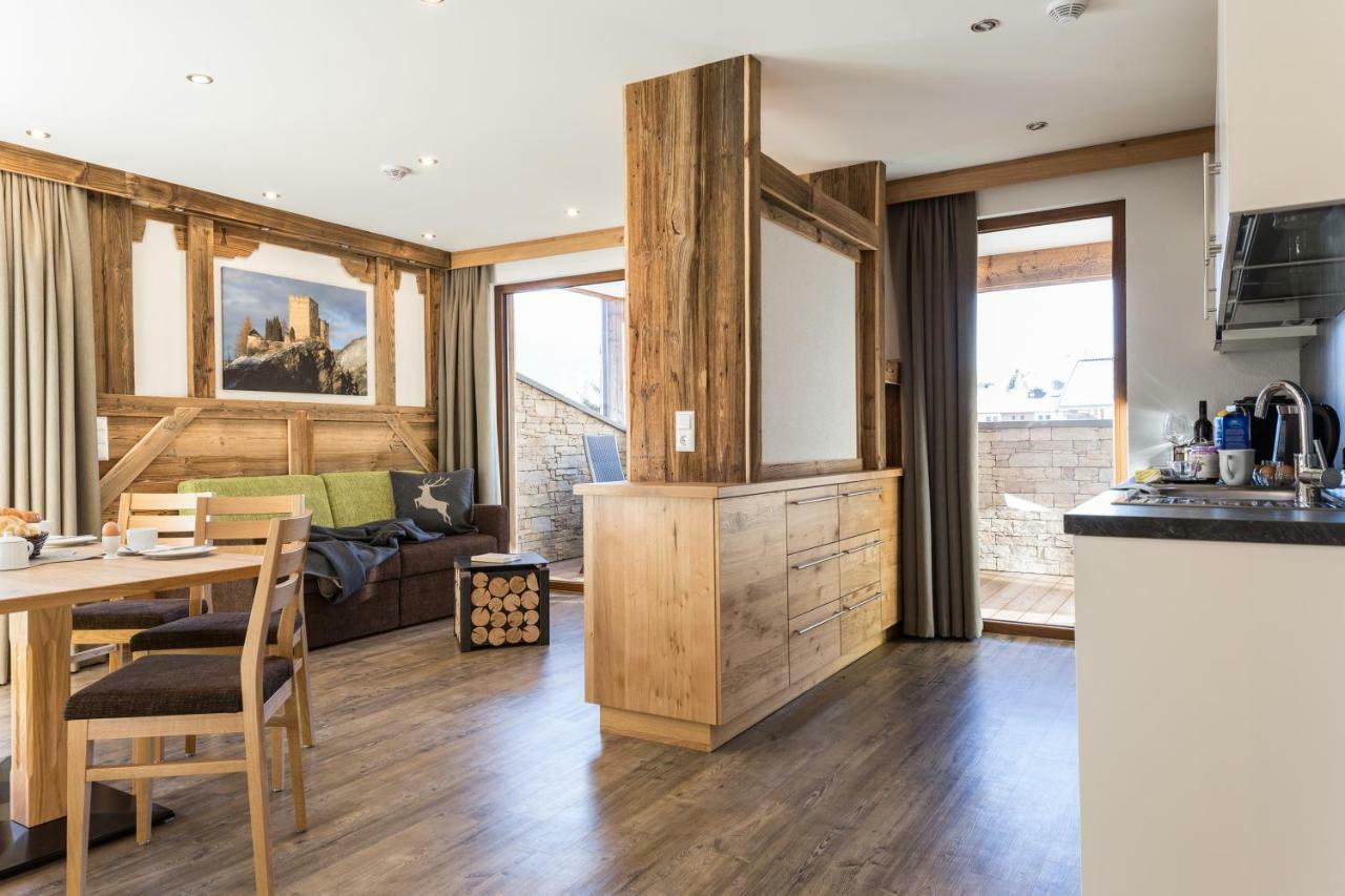 Naturlodge Ladis Ehemals Alpenlodge Alexander Inklusive Sommer Bergbahnticket Bagian luar foto